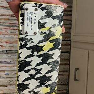 L.A.M.B. Gwen Stefani Wallet